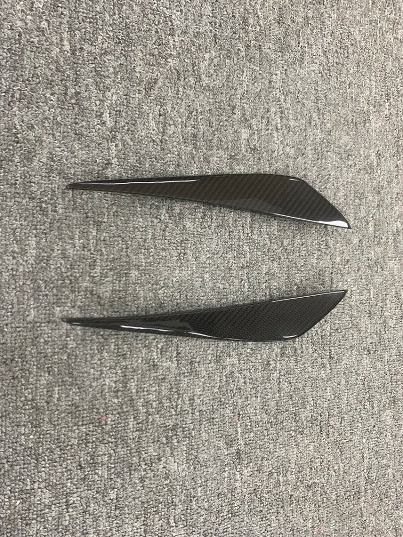 High Quality Fast Delivery Whole Sale Price Dry Carbon Fiber Front Bumper Canards Body Kits for  720S